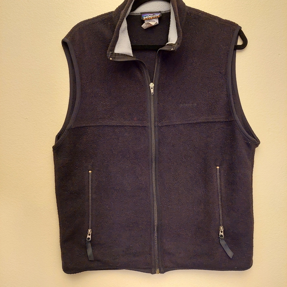 Patagonia Synchilla Black Fleece Zip Up Vest. Size Medium
